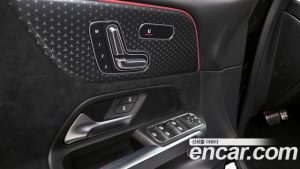 Mercedes-Benz GLB-Class GLB250 4MATIC 2025 года из Южной Кореи