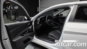 Hyundai AVANTE 1.6 2026 года из Южной Кореи