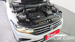 Volkswagen Tiguan 2.0 TDI 4 Prestige 2023 года из Южной Кореи