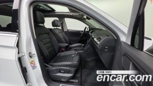 Volkswagen Tiguan 2.0 TDI 4 Prestige 2023 года из Южной Кореи