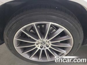 Mercedes-Benz GLE-Class GLE400d 4MATIC Coupe 2023 года из Южной Кореи