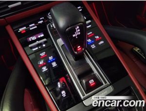 Porsche Cayenne 3.0 Coupe 2023 года из Южной Кореи