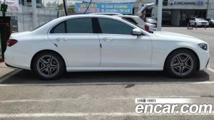 Mercedes-Benz E-Class E250 AMG Line 2023 года из Южной Кореи