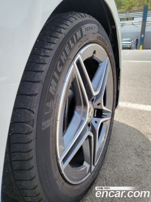 Mercedes-Benz E-Class E250 AMG Line 2023 года из Южной Кореи