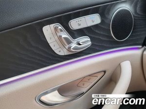 Mercedes-Benz E-Class E250 AMG Line 2023 года из Южной Кореи