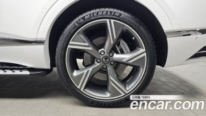 Genesis GV80 2.5T Бензин AWD 2024 года из Южной Кореи