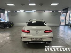 Mercedes-Benz E-Class E300d 4MATIC Coupe 2023 года из Южной Кореи