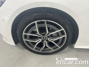 Mercedes-Benz E-Class E300d 4MATIC Coupe 2023 года из Южной Кореи