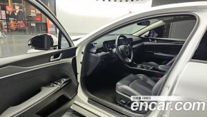 Kia K5 2.0 2024 года из Южной Кореи
