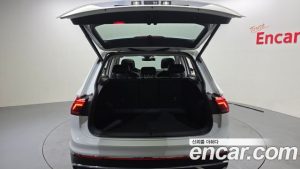 Volkswagen Tiguan 2.0 TDI Prestige 2023 года из Южной Кореи