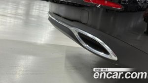 Mercedes-Benz C-Class C200 Avantgarde 2025 года из Южной Кореи