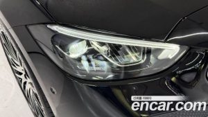 Mercedes-Benz C-Class C200 Avantgarde 2025 года из Южной Кореи