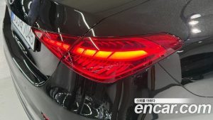Mercedes-Benz C-Class C200 Avantgarde 2025 года из Южной Кореи