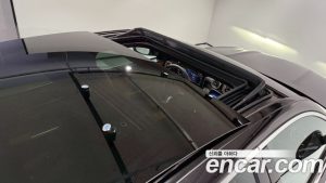 Mercedes-Benz C-Class C200 Avantgarde 2025 года из Южной Кореи