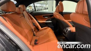 Mercedes-Benz C-Class C200 Avantgarde 2025 года из Южной Кореи