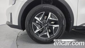 Kia Sorento HEV 1.6 2WD 2024 года из Южной Кореи