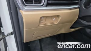 Kia Sorento HEV 1.6 2WD 2024 года из Южной Кореи