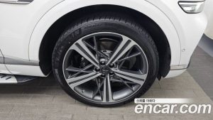 Genesis GV80 2.5T Бензин AWD 2024 года из Южной Кореи