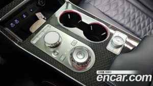Genesis GV80 2.5T Бензин AWD 2024 года из Южной Кореи