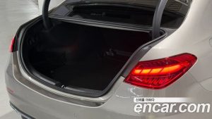 Mercedes-Benz C-Class C300 4MATIC Avantgarde 2024 года из Южной Кореи