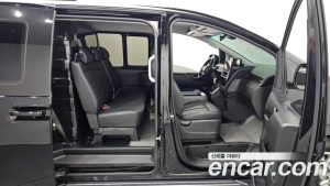 Hyundai Staria Wagon 5 2024 года из Южной Кореи