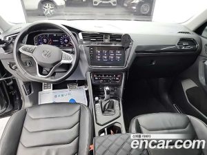 Volkswagen Tiguan 2.0 TDI Prestige 2022 года из Южной Кореи