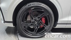 Genesis GV70 3.5T Бензин AWD 2025 года из Южной Кореи