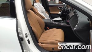 Mercedes-Benz E-Class E200 Avantgarde 2025 года из Южной Кореи