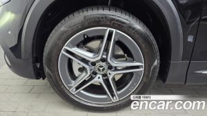 Mercedes-Benz GLB-Class GLB250 4MATIC 2023 года из Южной Кореи