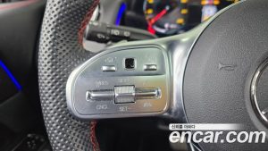 Mercedes-Benz GLB-Class GLB250 4MATIC 2023 года из Южной Кореи