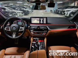 BMW 5-Series 520i M Sport 2023 года из Южной Кореи