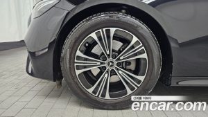 Mercedes-Benz E-Class E200 Avantgarde 2025 года из Южной Кореи