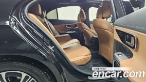 Mercedes-Benz E-Class E200 Avantgarde 2025 года из Южной Кореи