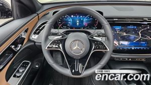 Mercedes-Benz E-Class E200 Avantgarde 2025 года из Южной Кореи