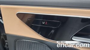 Mercedes-Benz E-Class E200 Avantgarde 2025 года из Южной Кореи