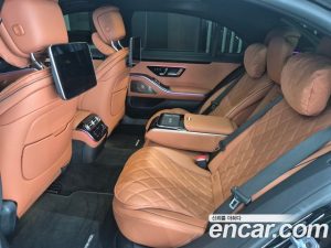Mercedes-Benz S-Class S500L 4MATIC 2025 года из Южной Кореи