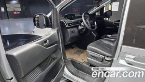 Hyundai Staria HEV 1.6 Wagon 5 2025 года из Южной Кореи
