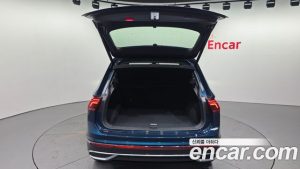 Volkswagen Tiguan 2.0 TDI 4 Prestige 2023 года из Южной Кореи