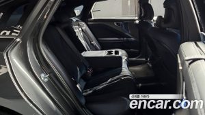 Kia K8 Signature 2025 года из Южной Кореи