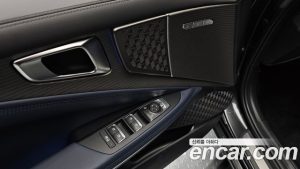 Kia K8 Signature 2025 года из Южной Кореи