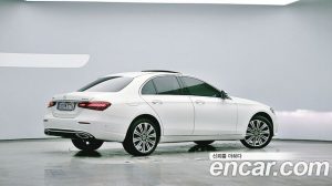 Mercedes-Benz E-Class E350 4MATIC Exclusive 2023 года из Южной Кореи