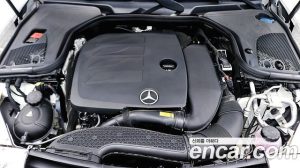 Mercedes-Benz E-Class E350 4MATIC Exclusive 2023 года из Южной Кореи