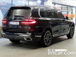 BMW X7 xDrive 40i M Sport 7-Seater 2024 года из Южной Кореи