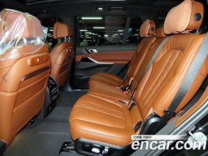 BMW X7 xDrive 40i M Sport 7-Seater 2024 года из Южной Кореи