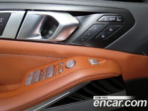 BMW X7 xDrive 40i M Sport 7-Seater 2024 года из Южной Кореи