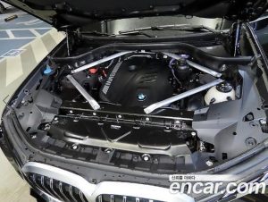 BMW X7 xDrive 40i M Sport 7-Seater 2024 года из Южной Кореи