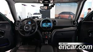 Mini Countryman CLASSIC Plus COMFORT PACK 2023 года из Южной Кореи