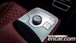 Genesis G80 Бензин 2.5 Turbo AWD 2025 года из Южной Кореи