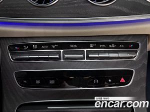 Mercedes-Benz E-Class E450 4MATIC Cabriolet 2023 года из Южной Кореи