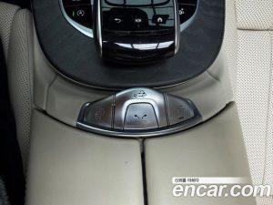 Mercedes-Benz E-Class E450 4MATIC Cabriolet 2023 года из Южной Кореи